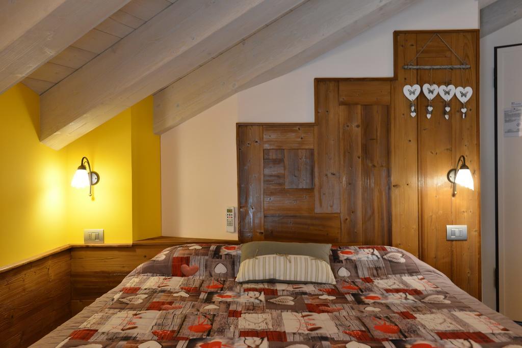 Vecchio Mulino Guest House Aosta Exteriör bild